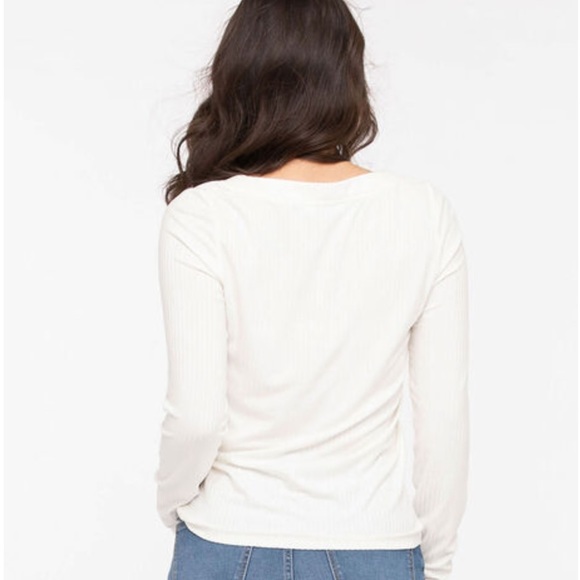 Ricki’s - Long Sleeve Ribbed V-neck Top - Pearl - Picture 2 of 5